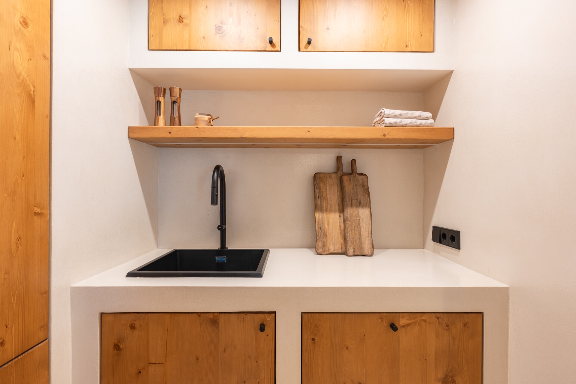 Resa Estates apartment for sale Botafoch Ibiza sink kitchen.jpg